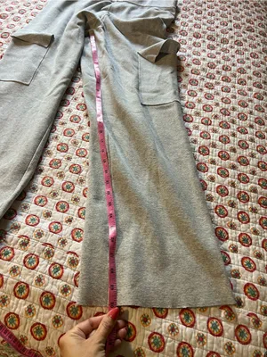 EUC Wilfred Free Gray Cargo Sweatpants size large thumbnail 5