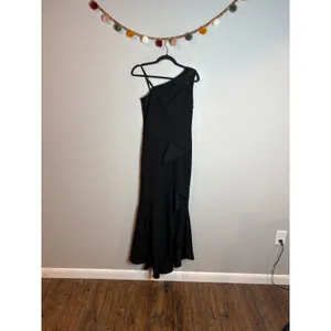 Adrianna Papell One Shoulder Ruffled Crepe Gown With Beaded Accent In Black thumbnail 2