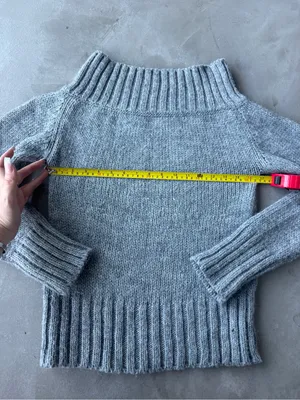 Zara Knit off the shoulder mohair gray sweater - size medium - cute for fall thumbnail 4