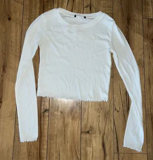 white long sleeve thumbnail 1
