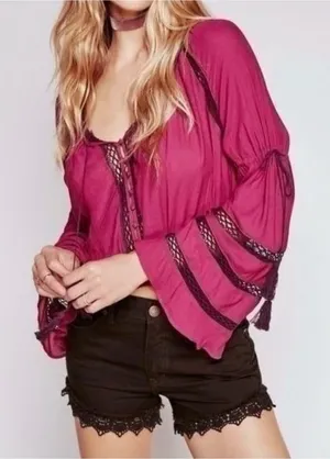Free People Magenta‎ Boho Bell Sleeve Tassel Crochet Blouse XS OB511192 thumbnail 1
