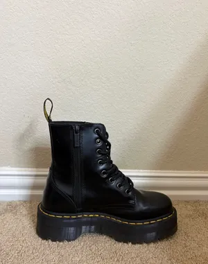 Dr. Martens thumbnail 7