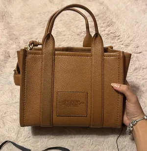 Authentic Marc Jacob’s small tote bag in argan oil thumbnail 3