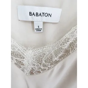Babaton Aritzia Lace Trim Cami Tank Top Size S Light Beige Silky V-Neck thumbnail 5