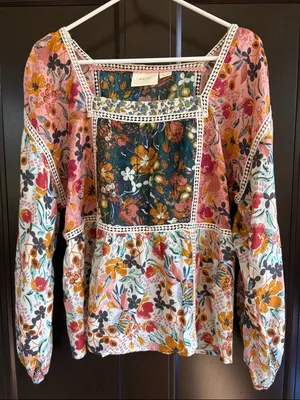 EUC Anthropologie Maeve Nikki Peasant Top Size Medium thumbnail 1