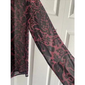 Loft Damask Floral Pintuck Blouse Womens Size M Burgundy Black Sheer Polyester‎ thumbnail 5