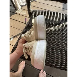 Kizik Prague model Size Women 7.5 Men 6 Beige Sneaker Tennis Shoe thumbnail 6