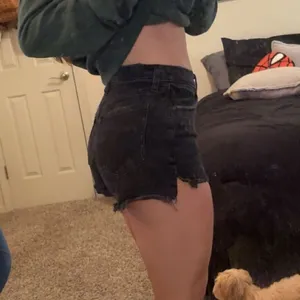 Abercrombie High-Rise Jean shorts thumbnail 4