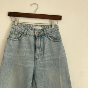 Garage high waisted wide leg light wash jeans thumbnail 2