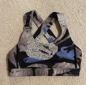 Lululemon Sports Bra thumbnail 2
