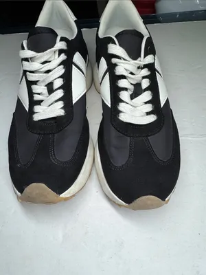 Steve Madden Womens 7 Kendrix Athletic Jogger Casual Sneakers Shoes black white thumbnail 4