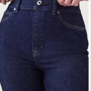 NWT Spanx Cuffed Straight Leg Jeans in Raw Indigo Size 3X thumbnail 3