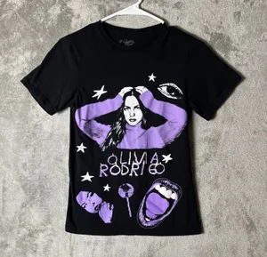 Olivia Rodrigo Graphic T-Shirt Purple Black Pop Star Concert Band Tee‎ Size XS thumbnail 1