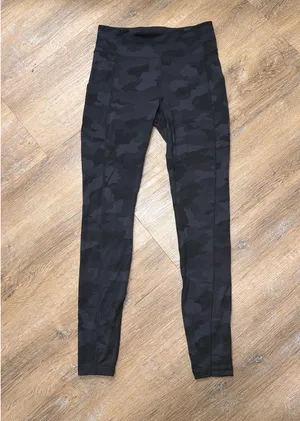 lululemon camo leggings thumbnail 2