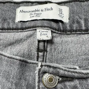 Abercrombie Curve Love The Baggy Low Rise Gray Jeans Size 32 14S thumbnail 6