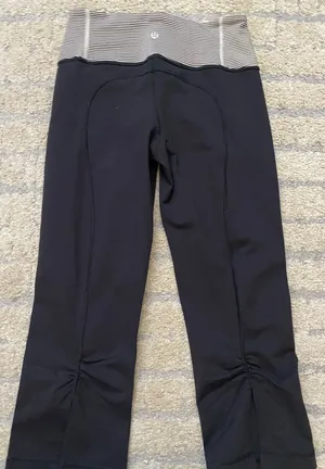 Lululemon Capri Leggings thumbnail 3