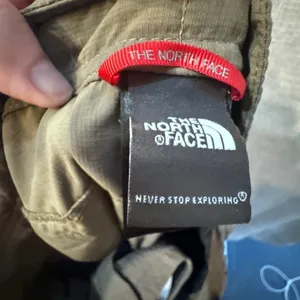 North Face Lightweight Hiking Pant army green- women’s 16 short thumbnail 11