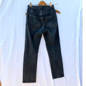 Agolde | Riley High Rise Straight Crop Jeans In Panoramic Black Size 25 thumbnail 9