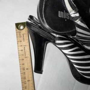 Unlisted Y2K Baddie Sandals‎ Heels Slip On Slingback Peep Toe Zebra Print Sz 9 thumbnail 8