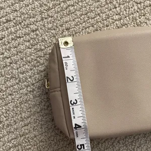 NEW Yves Saint Laurent YSL Beauté Tan Cosmetic Pouch Beauty Bag Travel thumbnail 7