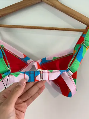 ONEONE Swimwear Triangle Bikini Top Size Medium Summer Vacation thumbnail 3