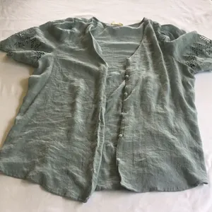 Blu Pepper Seafoam Green Blouse thumbnail 4