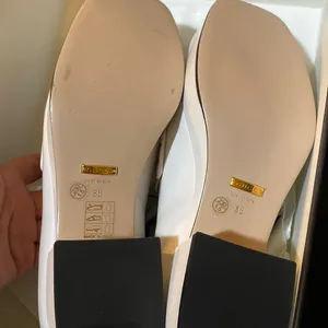 Gucci Whoudan White Leather Loafer size 36 thumbnail 4