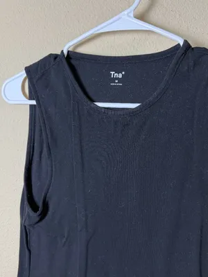 ARITZIA TNA Cropped Black Tank Top Shirt Size Medium Black thumbnail 5