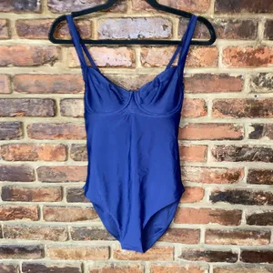 NWT Quince Deep Navy Blue Italian Underwire One-Piece Swimsuit Women's Medium thumbnail 3