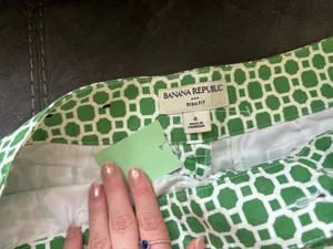 Banana Republic green and white shorts size 8 thumbnail 2