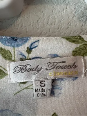 Floral Short Sleeve Pajama Set in white and Light Blue - Women Small thumbnail 2