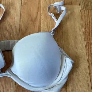 Calvin Klein Bra Womens 34B White Push Up thumbnail 2
