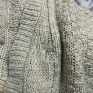 Abercrombie & Fitch Y2K Cable Knit Short Sleeve V-Neck Sweater Bella Preppy thumbnail 10
