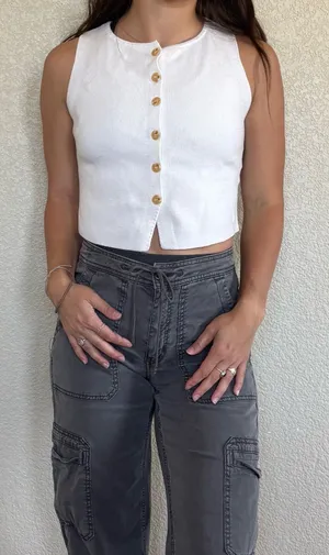 White button up crop top Size M thumbnail 1