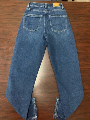 American Eagle Stretch Mom Jean Size 000 Short thumbnail 3