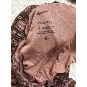 Nike Womens Dri-FIT Running‎ Shorts Brown Mauve Abstract FZ3482-208 XS NWT thumbnail 6