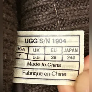 UGG Boots Womens 7 MATILDA 1904 Brown Vibram Puffer Quilted Waterproof thumbnail 10