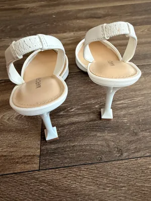 Marc Fisher Hadya White Slingback Pointed Toe Pumps – Size 7 – Excellent Condition thumbnail 2