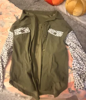 Green button up jacket Size M thumbnail 1