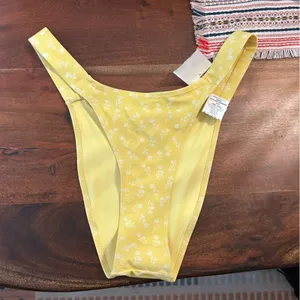House of CB‎ Mariposa Yellow White Floral Print Bikini Bottoms Swim NWT Size L thumbnail 2