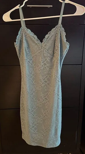 Garage Lace Dress thumbnail 4