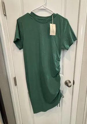 Universal Threads T-Shirt Dress thumbnail 1