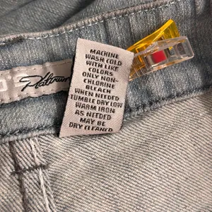 Chicos Bootcut Jeans Light Wash‎ 16 Or 3 Short thumbnail 6