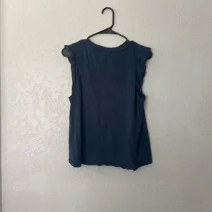 Gap dark blue top thumbnail 3