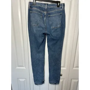 Old Navy Boyfriend Jeans Womens‎ 6 Tall Blue Mid-Rise Distressed Ripped Stretch thumbnail 2
