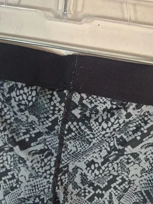 Nike Pro Heights Vixen Capri Leggings XS thumbnail 7