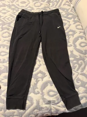 Women’s Nike Joggers thumbnail 1