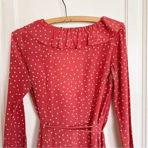 Realisation Par • The Alexandra wrap silk mini dress Red Star print ruffled thumbnail 14