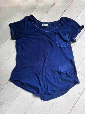 Abercrombie & Fitch Navy Blue Pocket Front V-Neck Short Sleeve Top Size X Small thumbnail 1