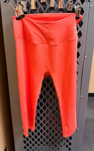 Gymshark Training Crop Leggings thumbnail 1